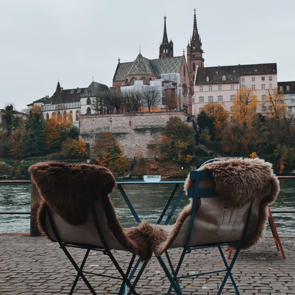 buildings-8713025_1920